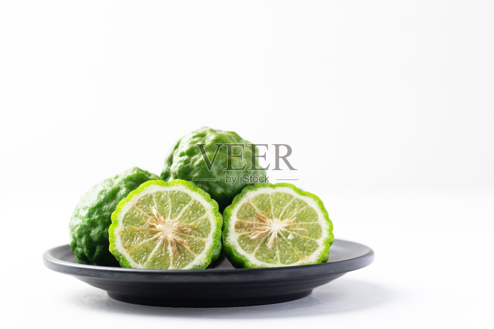 有机卡菲尔石灰白色背景照片摄影图片