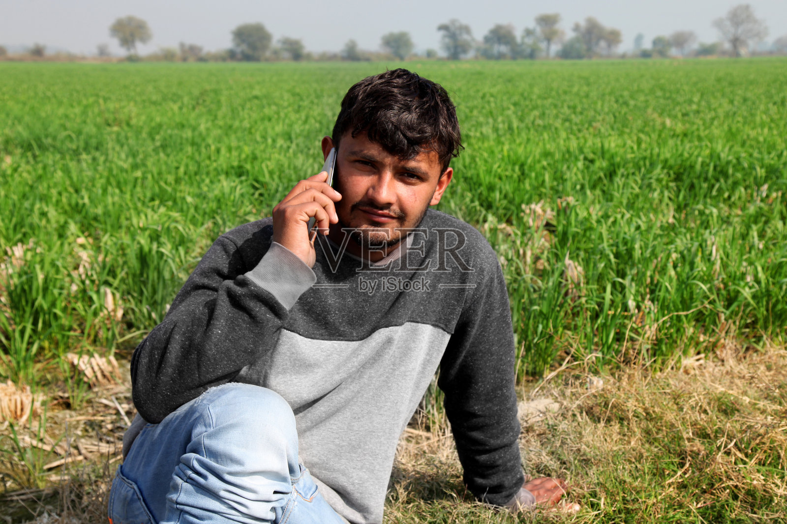 用手机通话照片摄影图片