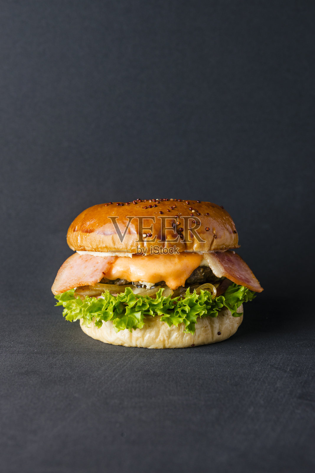 美味的汉堡准备与家人一起享用照片摄影图片