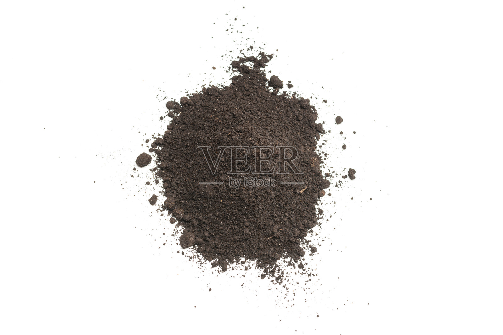 黑色的土地，植物被隔离在白色的背景上。照片摄影图片