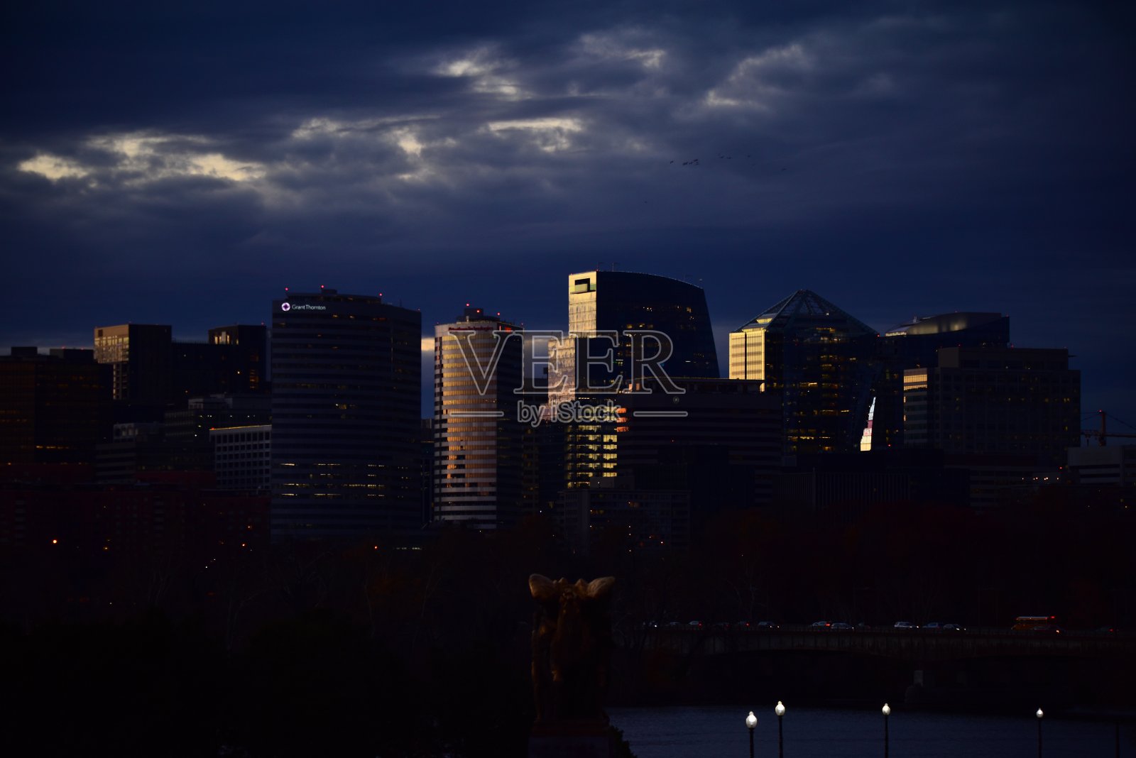 罗斯林的天际线照片摄影图片