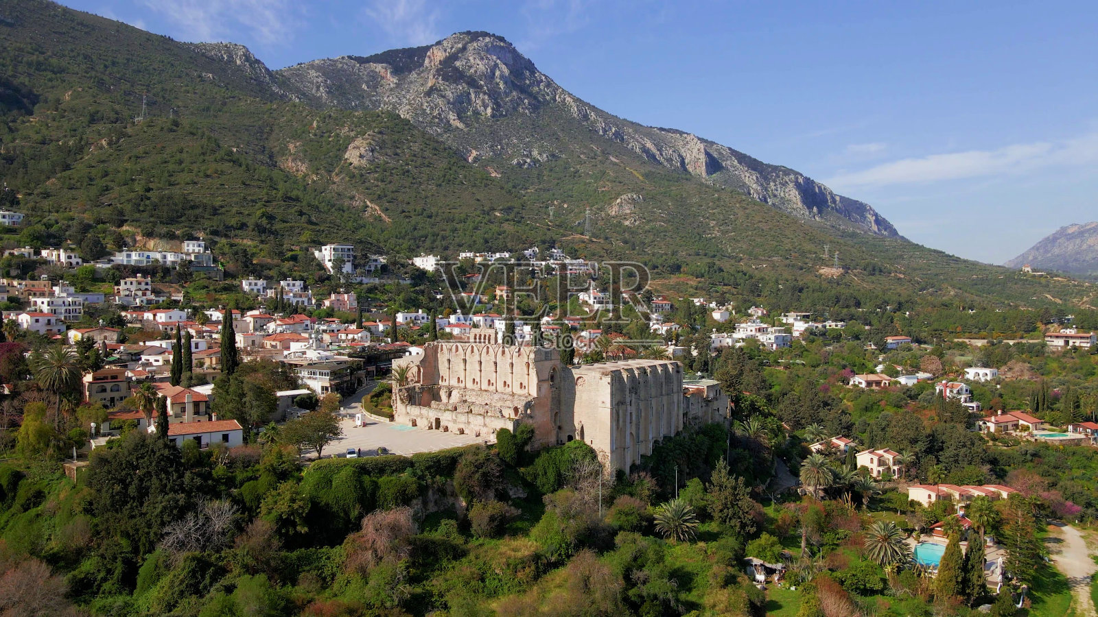 塞浦路斯Kyrenia的Bellapais修道院村照片摄影图片