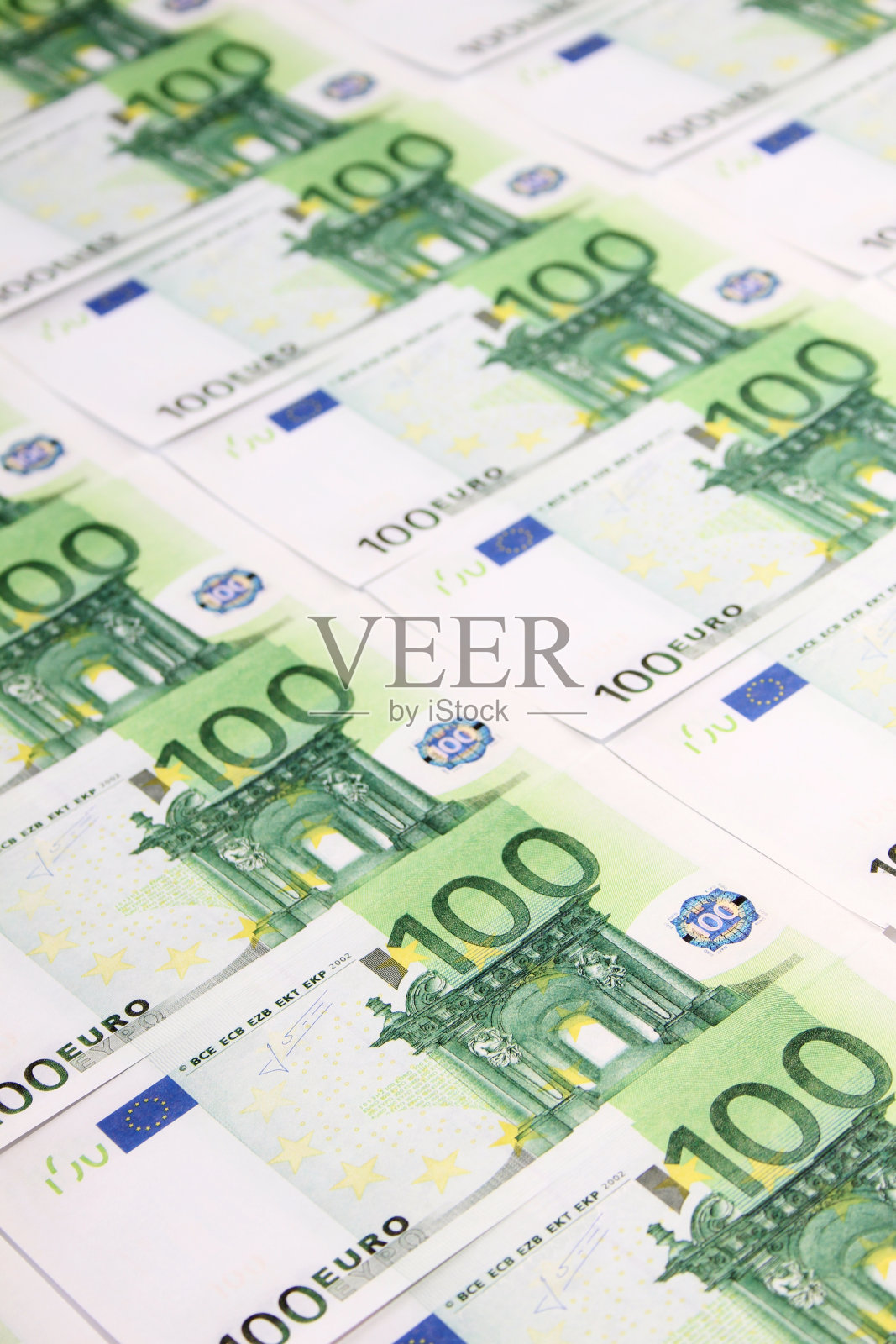 一叠100欧元的钞票照片摄影图片