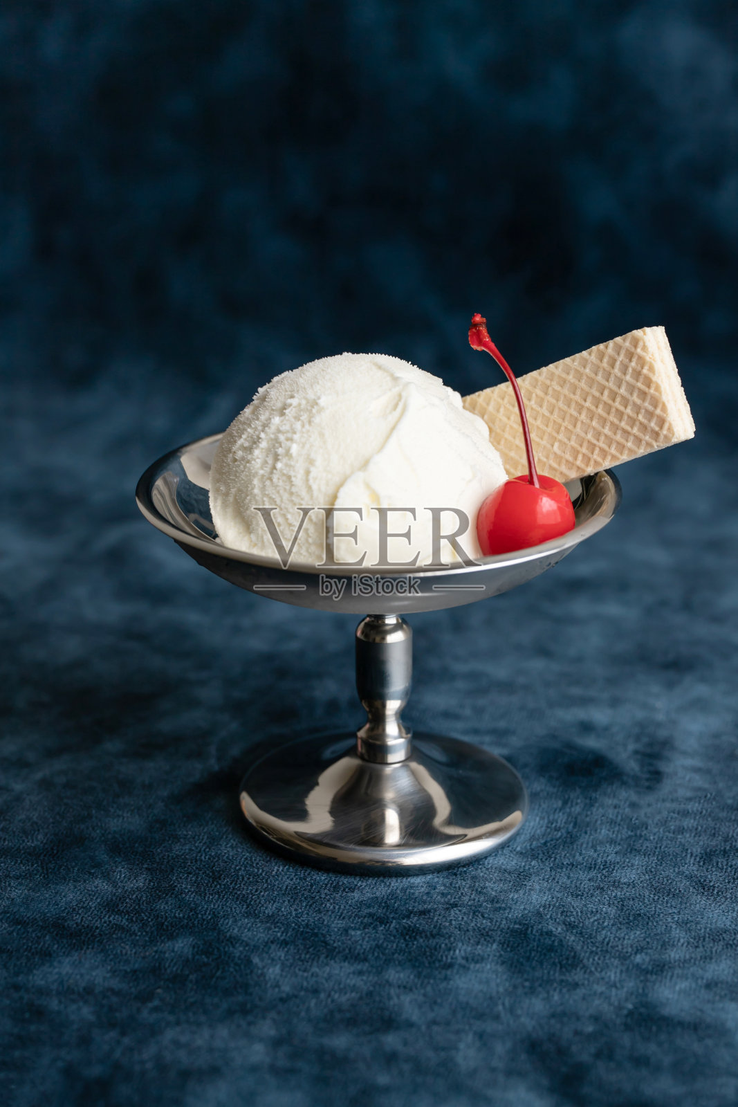 日式复古冰淇淋照片摄影图片