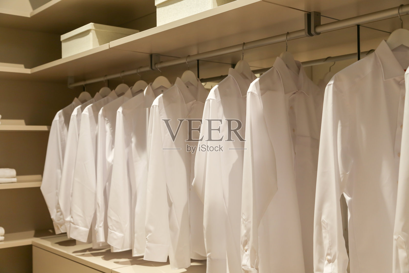 白衬衫照片摄影图片