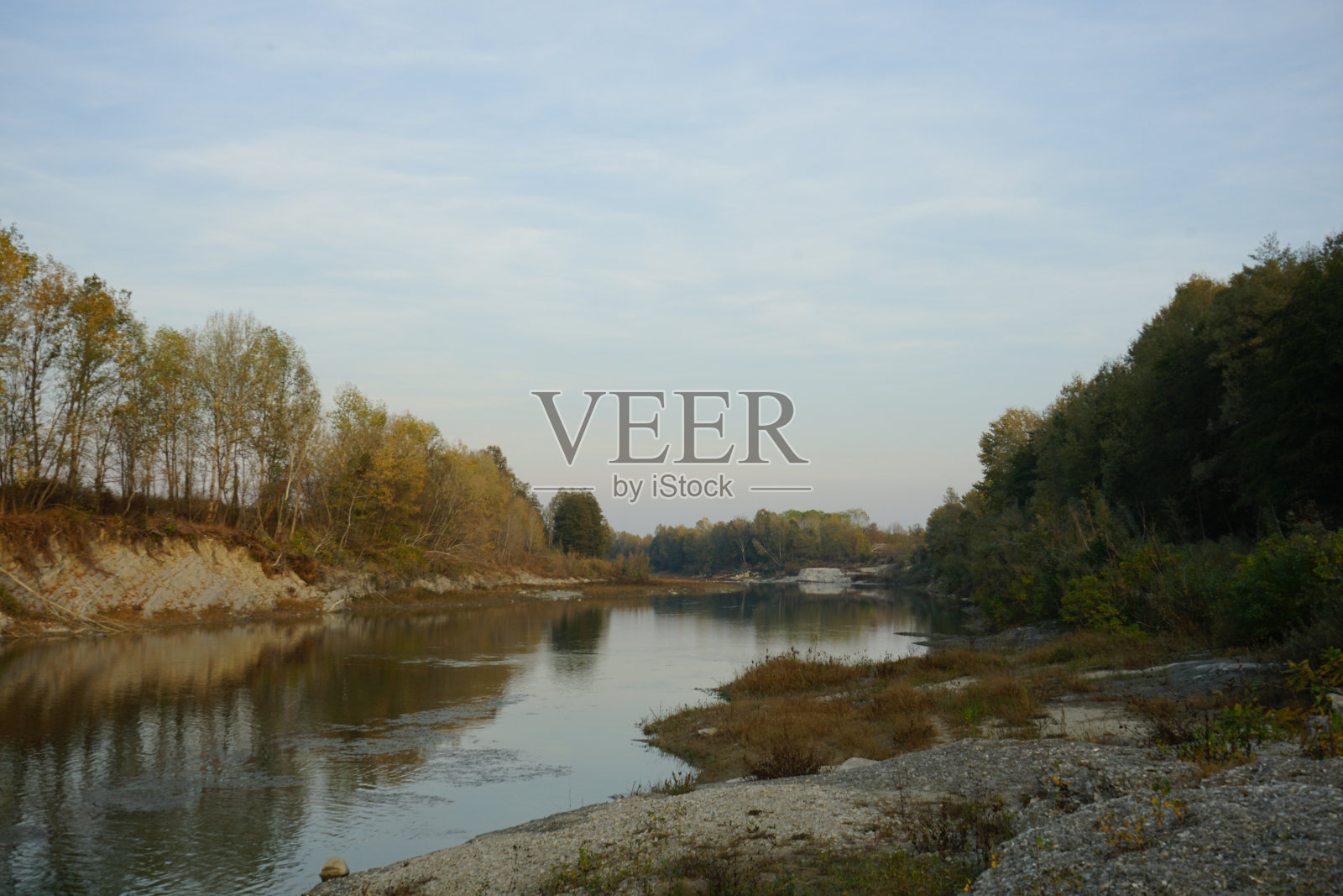 塔纳罗河的景色照片摄影图片