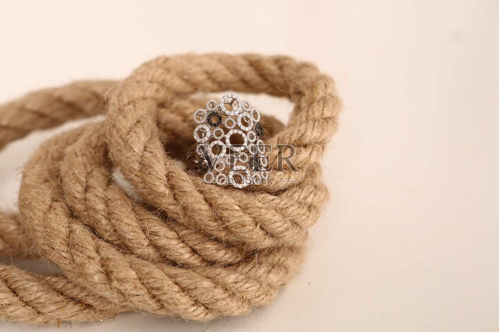 豪华黄金和钻石珠宝照片摄影图片