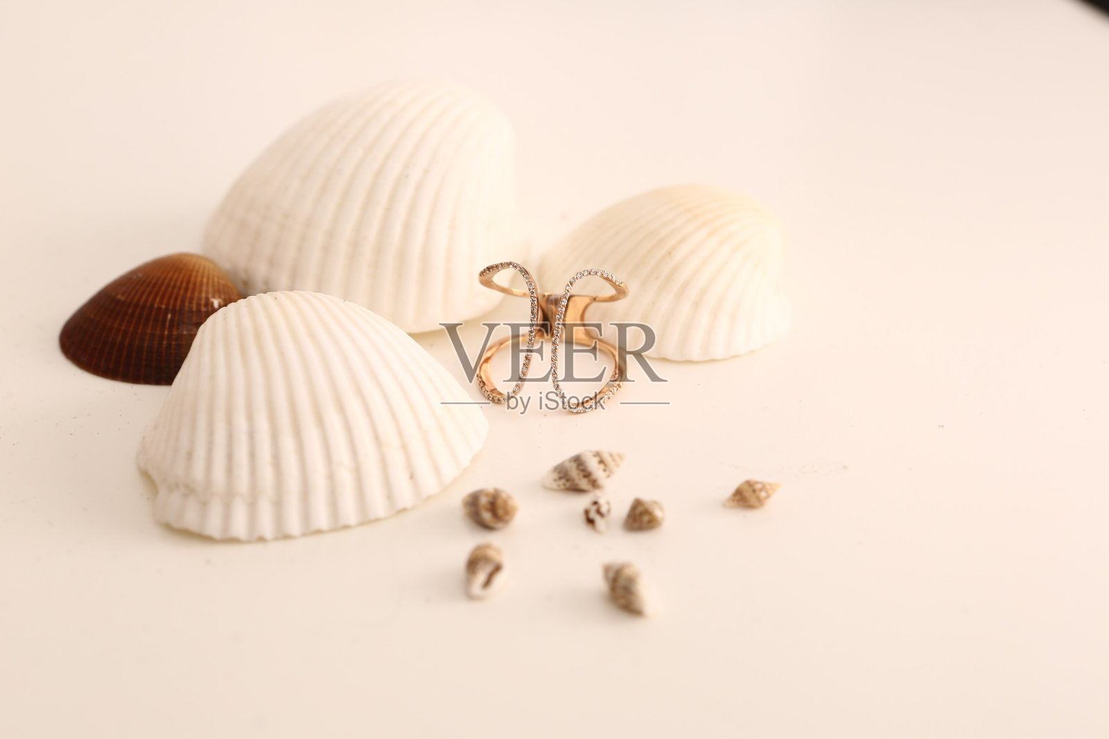 豪华黄金和钻石珠宝照片摄影图片