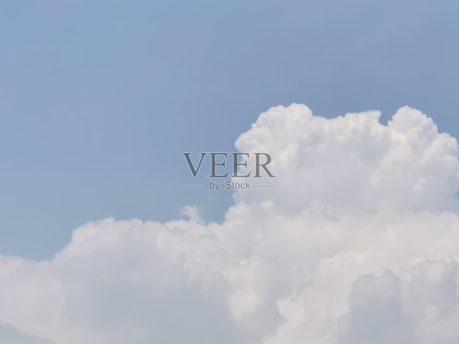 蓝色的天空照片摄影图片