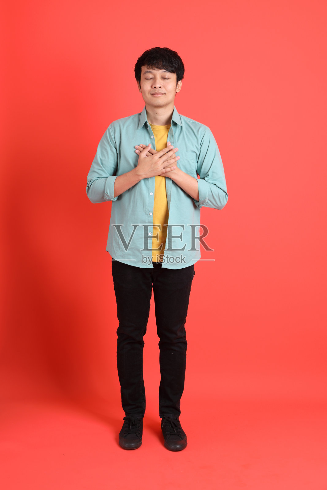 年轻的亚洲人照片摄影图片