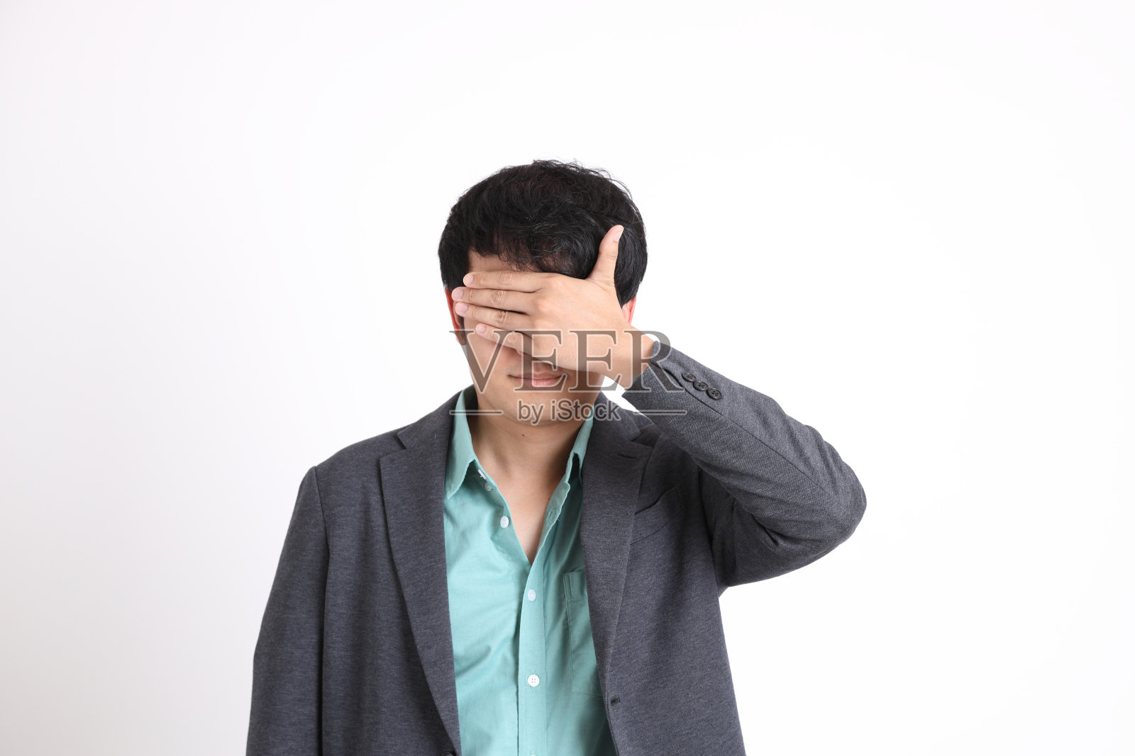 年轻的亚洲商人照片摄影图片