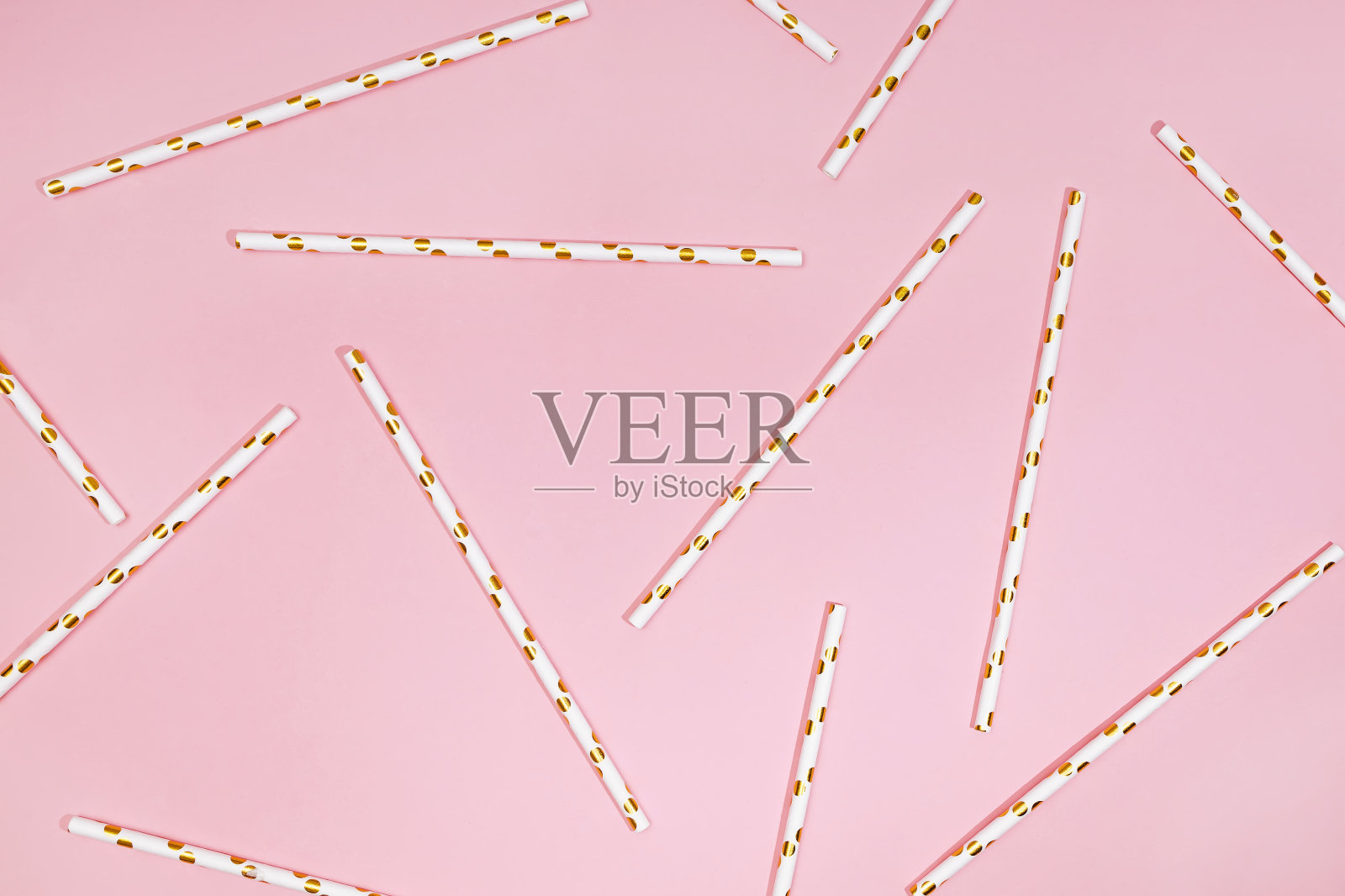 粉色的纸吸管照片摄影图片