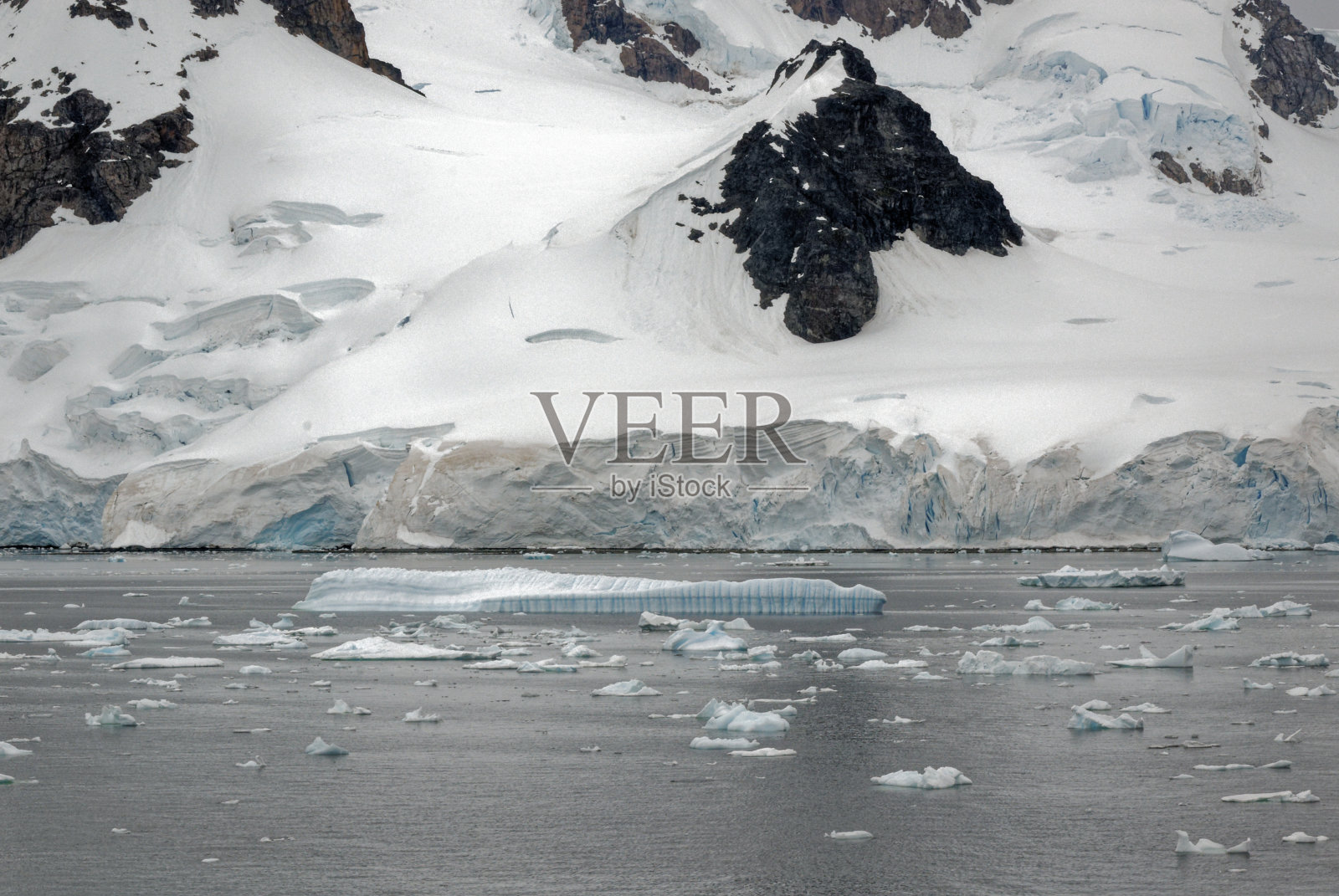 在南极洲巡航——童话般的风景照片摄影图片