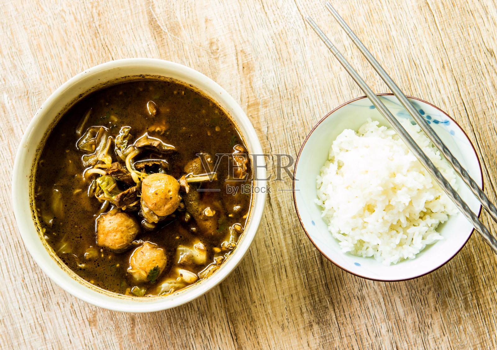 中国的肉丸饭汤照片摄影图片