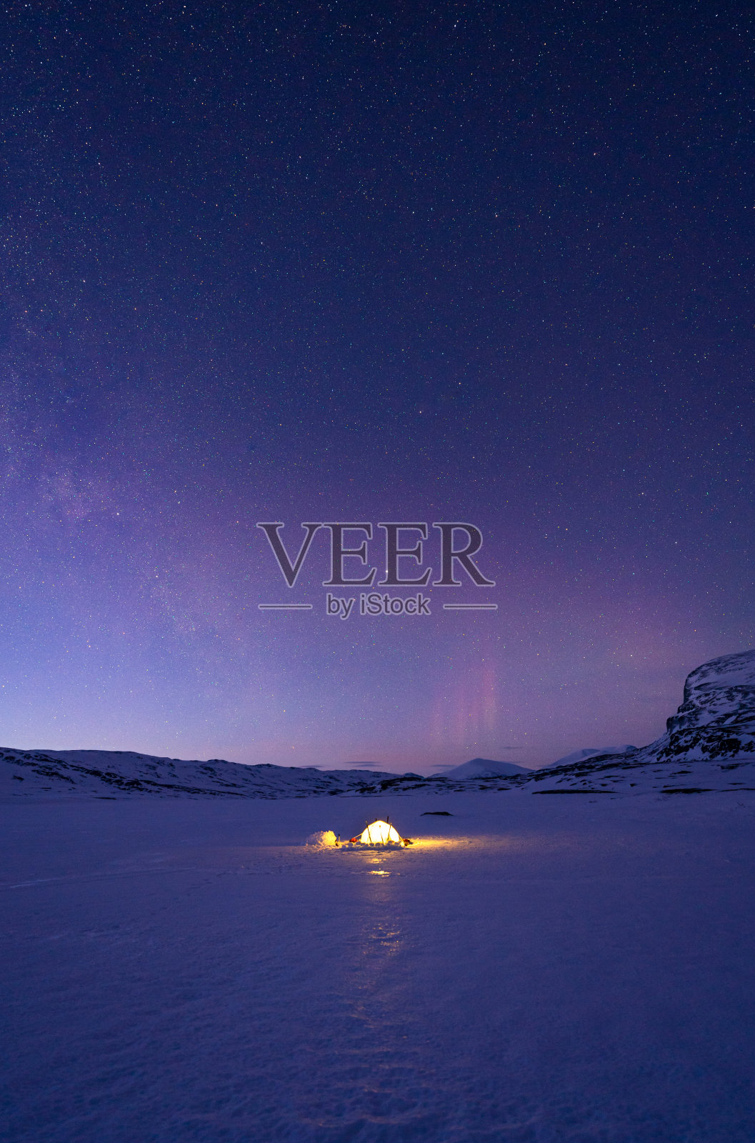 帐篷，星星和极光照片摄影图片