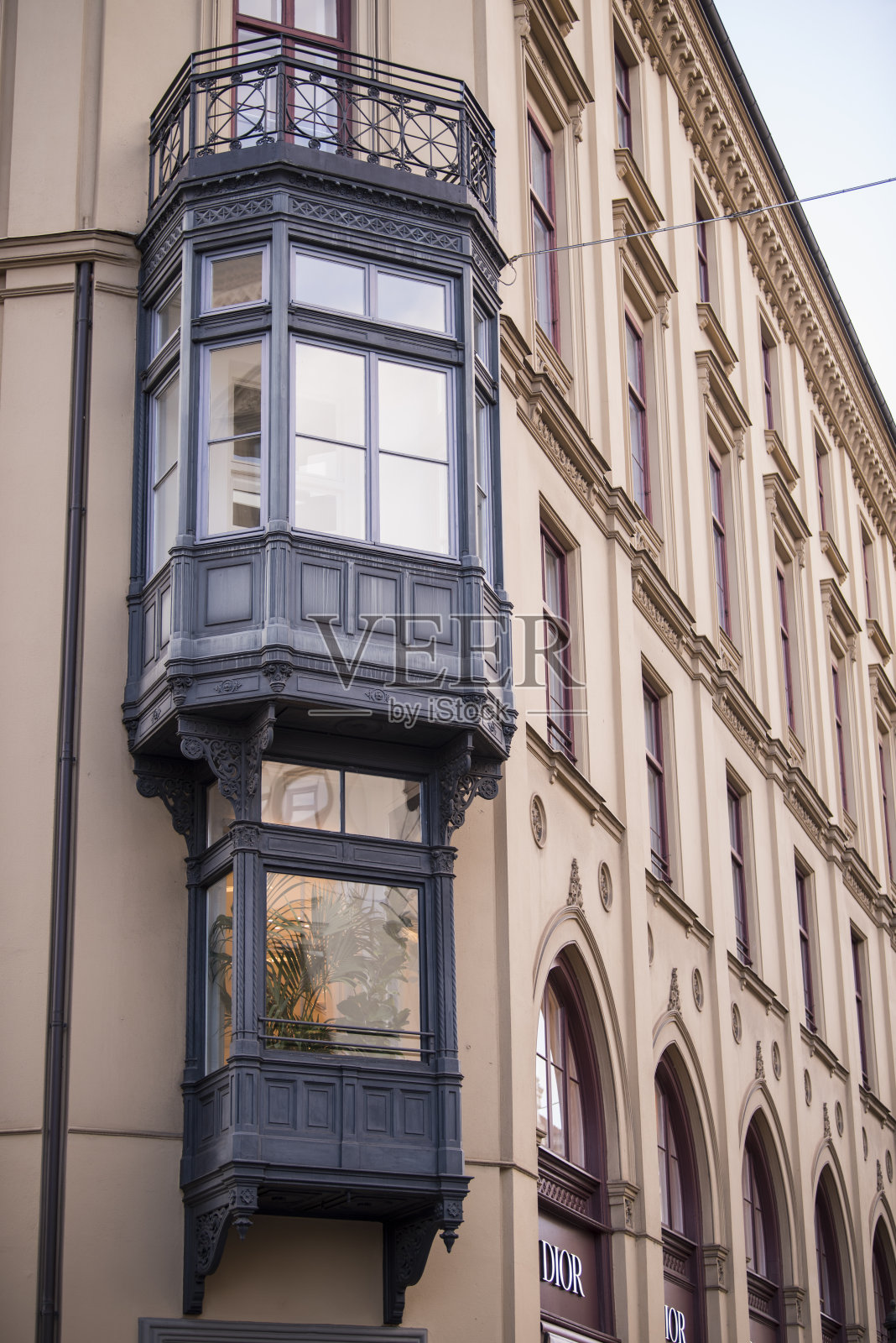 慕尼黑市中心大楼的外立面。照片摄影图片