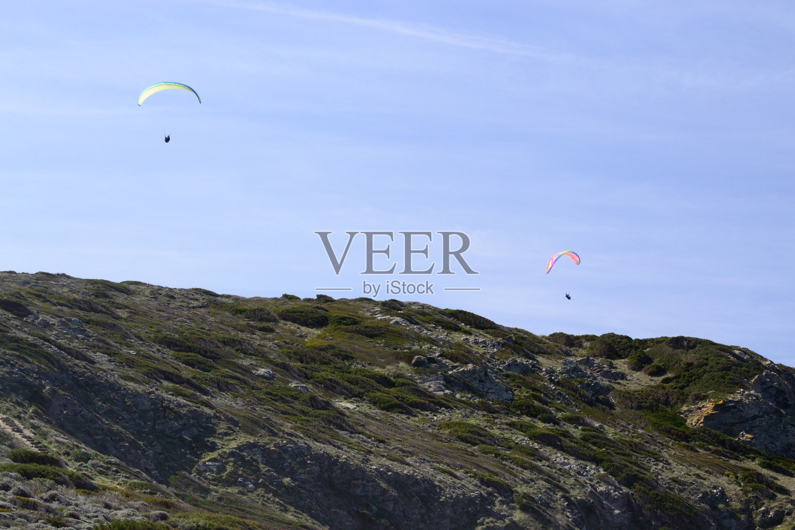 Nurra海岸的滑翔伞照片摄影图片