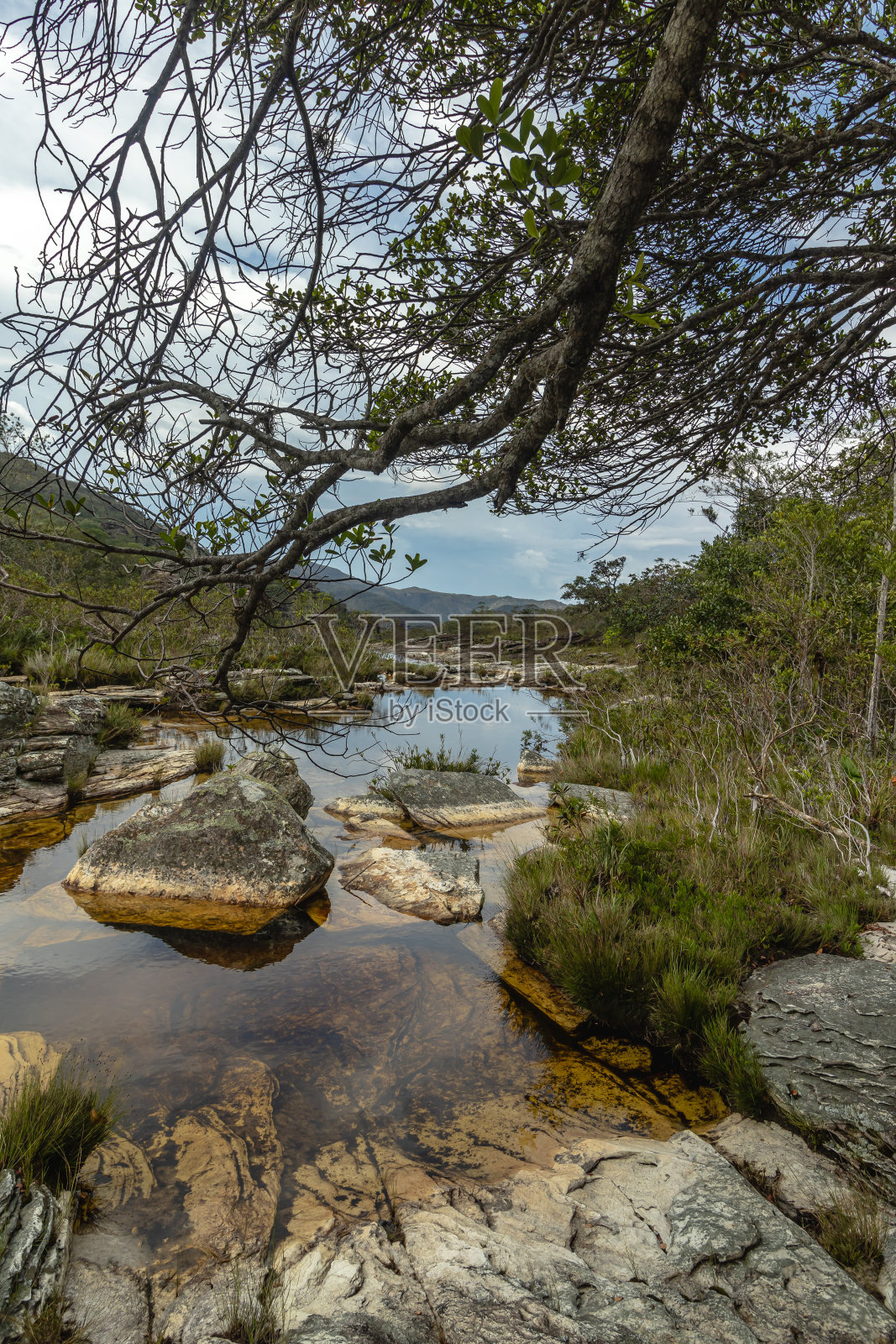 这条河位于São Gonçalo do里约热内卢Preto市照片摄影图片