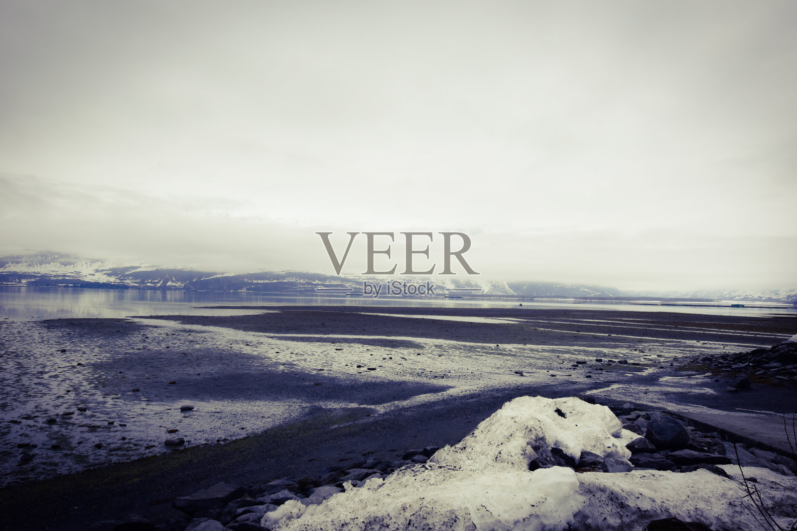 美丽的威廉王子湾-瓦尔迪兹，阿拉斯加照片摄影图片