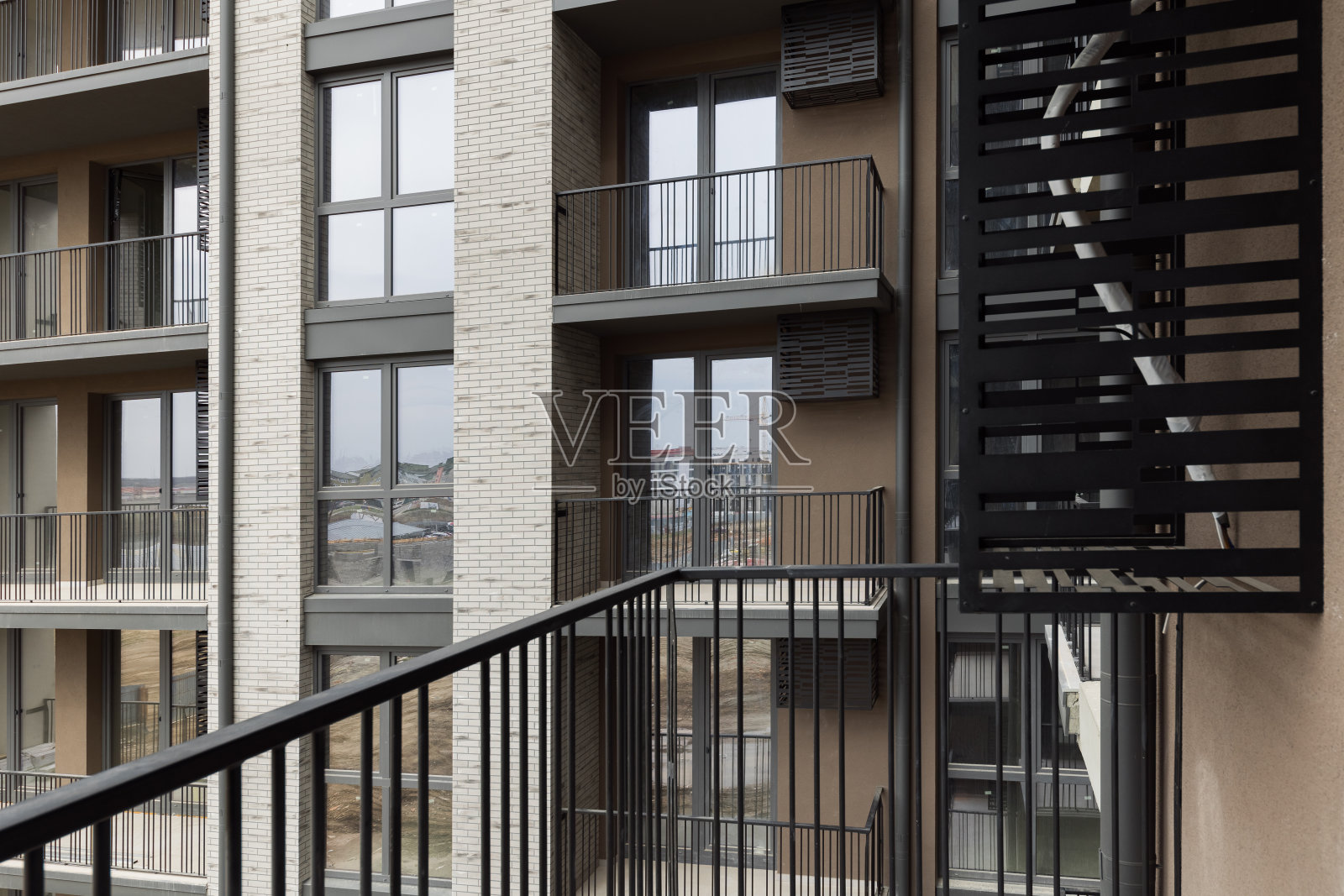 现代建筑：建筑阳台照片摄影图片