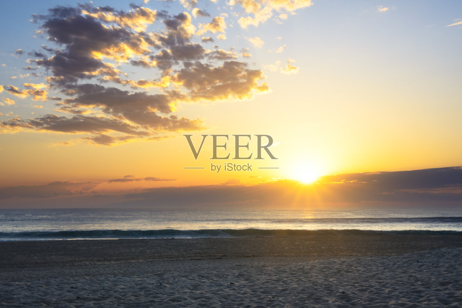 Biarritz附近的Vieux Boucau Les Bains海滩日落照片摄影图片