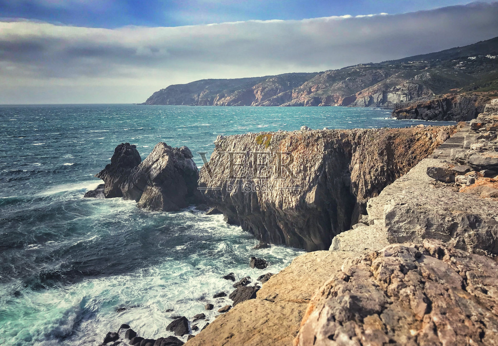 岩石海岸线景观，海角悬崖Atlântico Ocean照片摄影图片