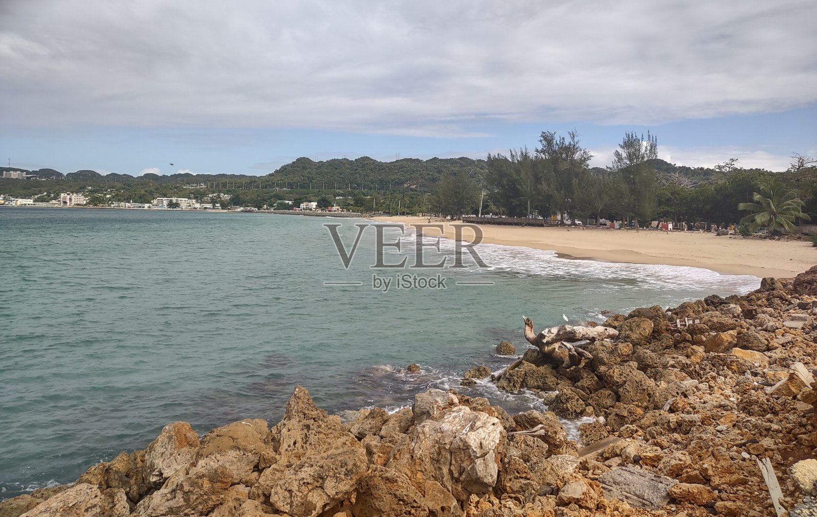 海玻璃海滩照片摄影图片