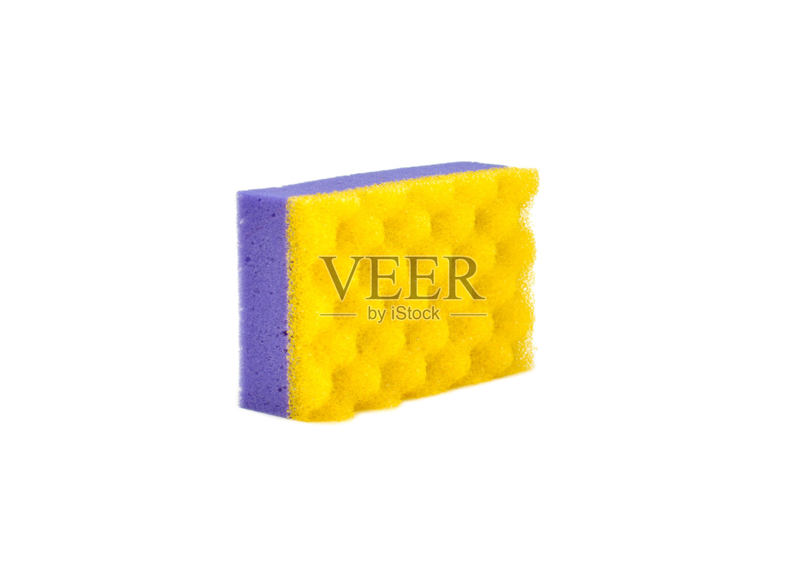 紫色黄色沐浴海绵在白色的背景照片摄影图片
