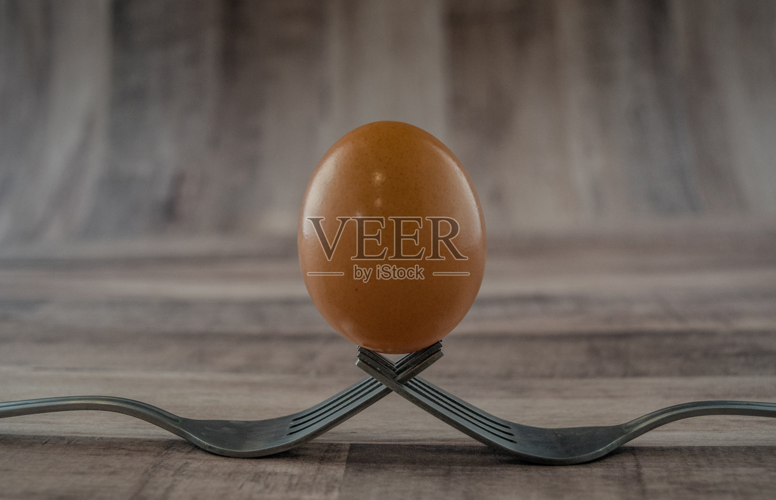鸡蛋和叉子照片摄影图片
