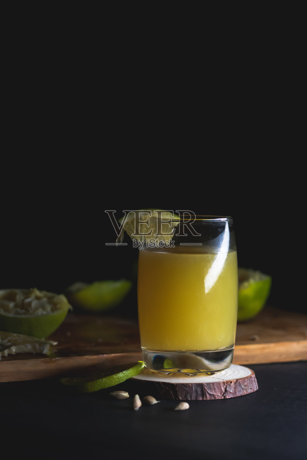 Mosambi汁。夏天汁照片摄影图片