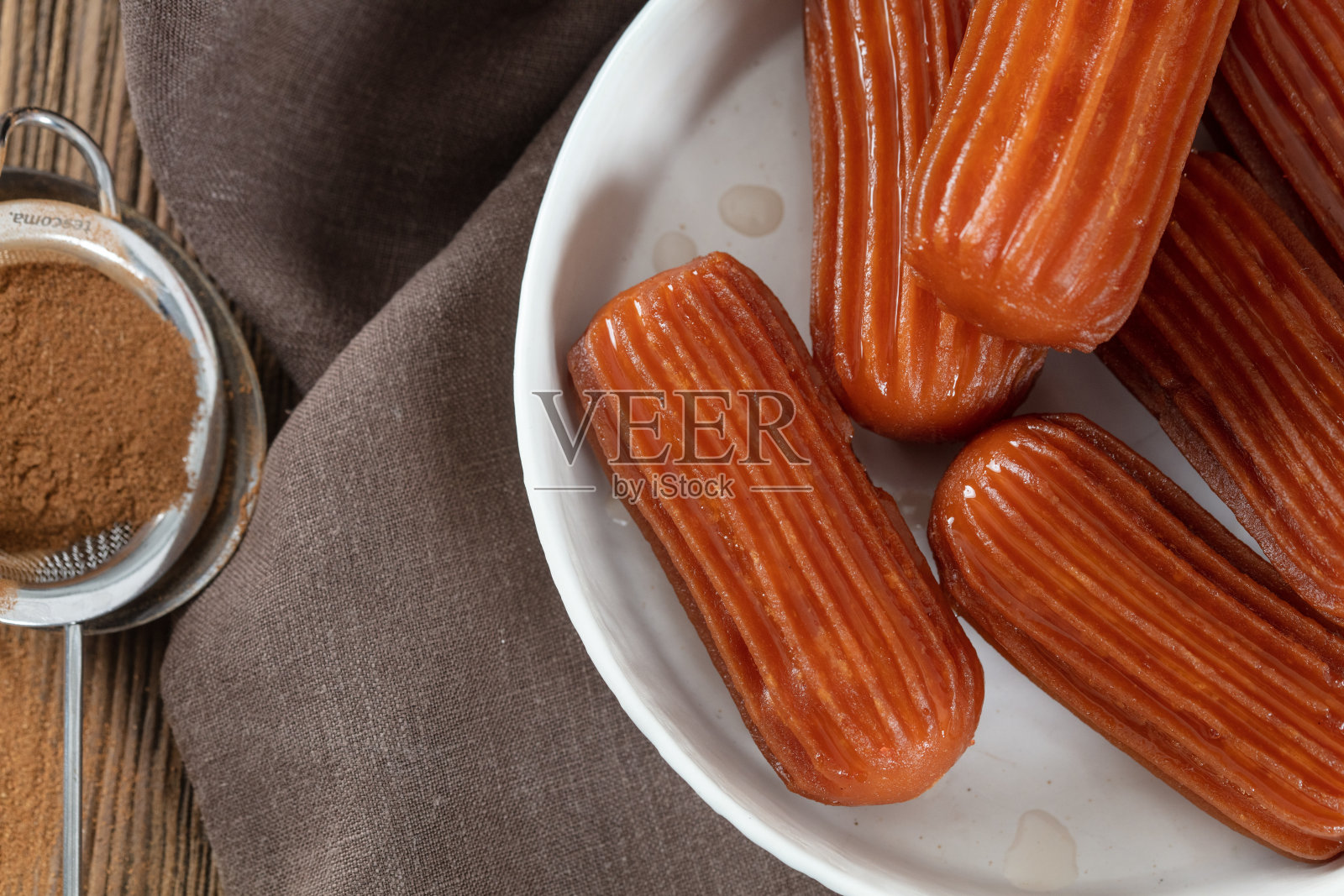 图伦巴甜点静物照片照片摄影图片