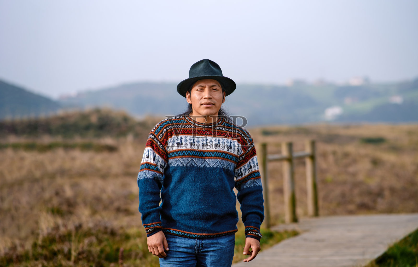 山中土著人的肖像照片摄影图片