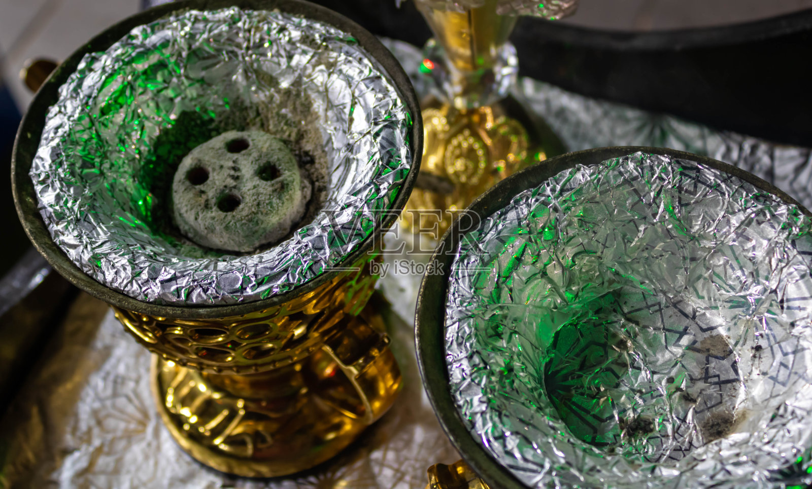 传统的阿拉伯焚香炉照片摄影图片