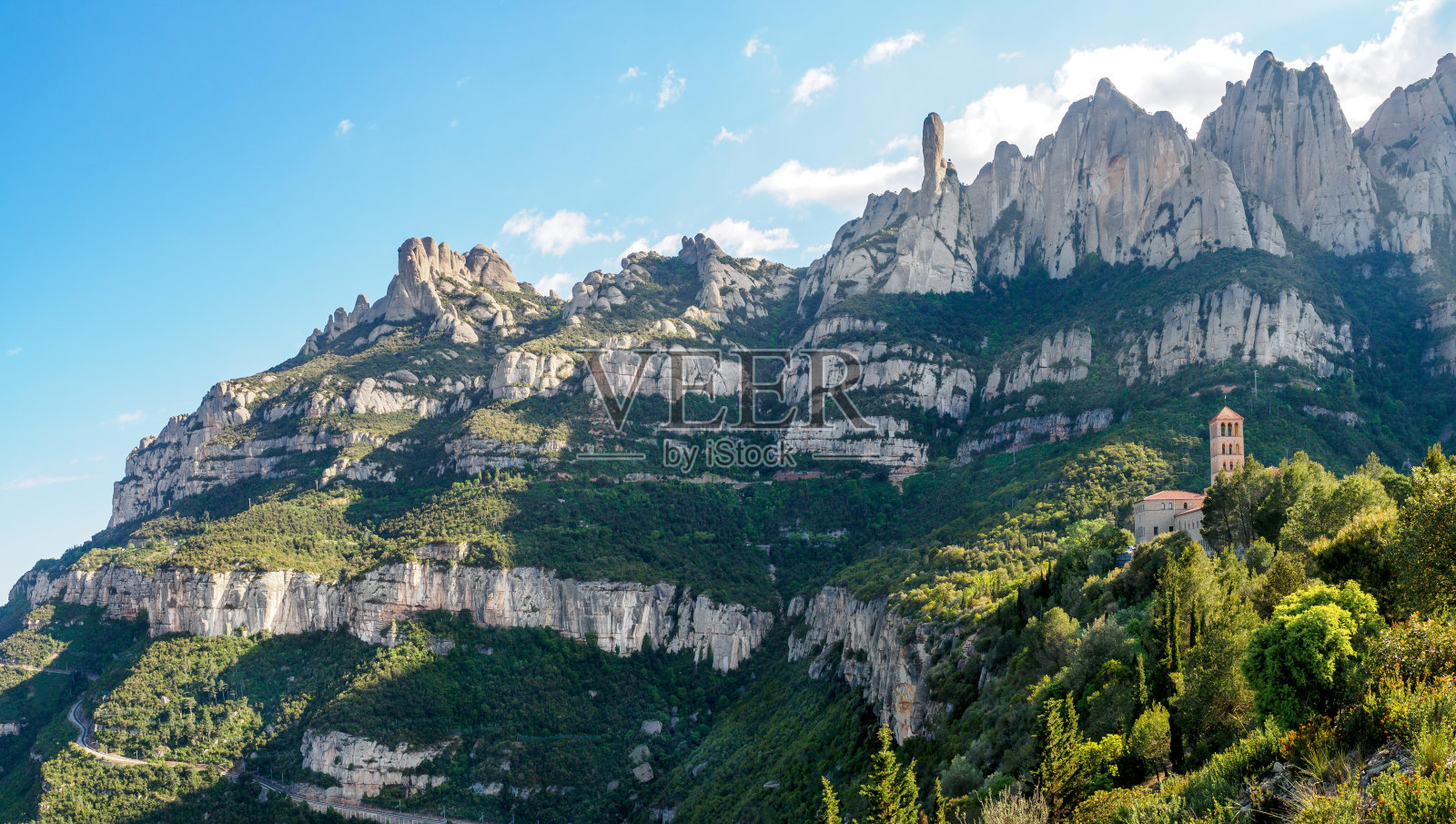 蒙特塞拉特山的Sant Benet修道院，加泰罗尼亚照片摄影图片