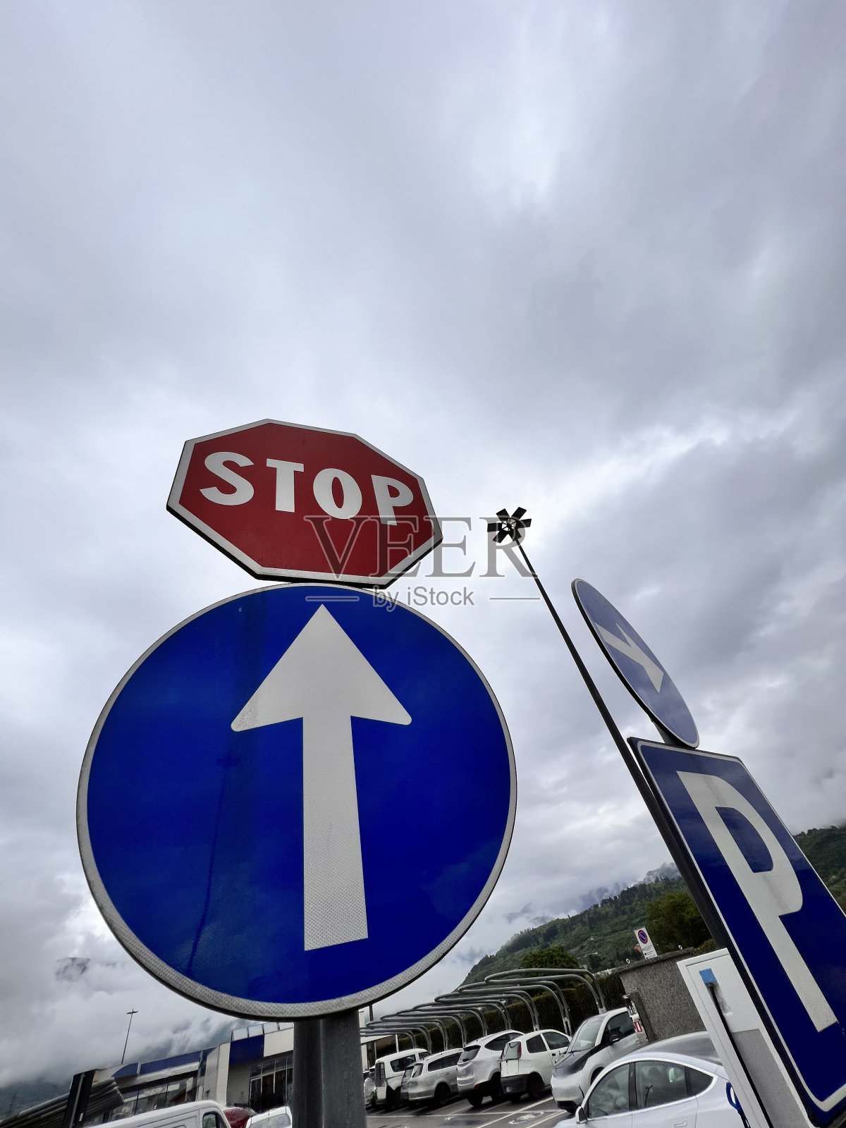 布伦纳高速公路因斯布鲁克至布伦纳至维罗纳之间的高速公路Südtirol威尼托路标照片摄影图片