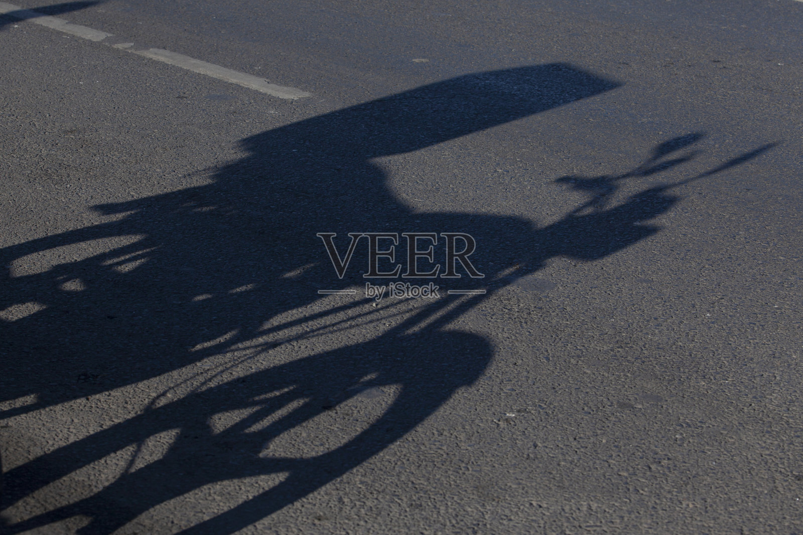 摩托车的影子照片摄影图片