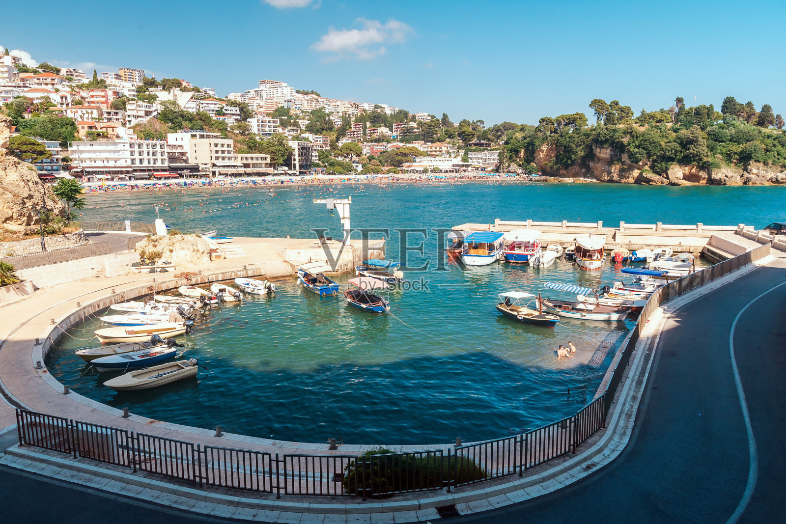 老城，夏日海滩，乌尔钦伊，黑山照片摄影图片