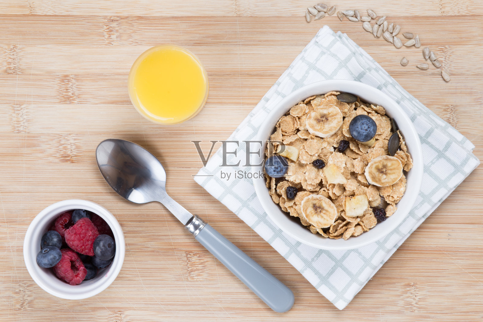 早餐麦片照片摄影图片