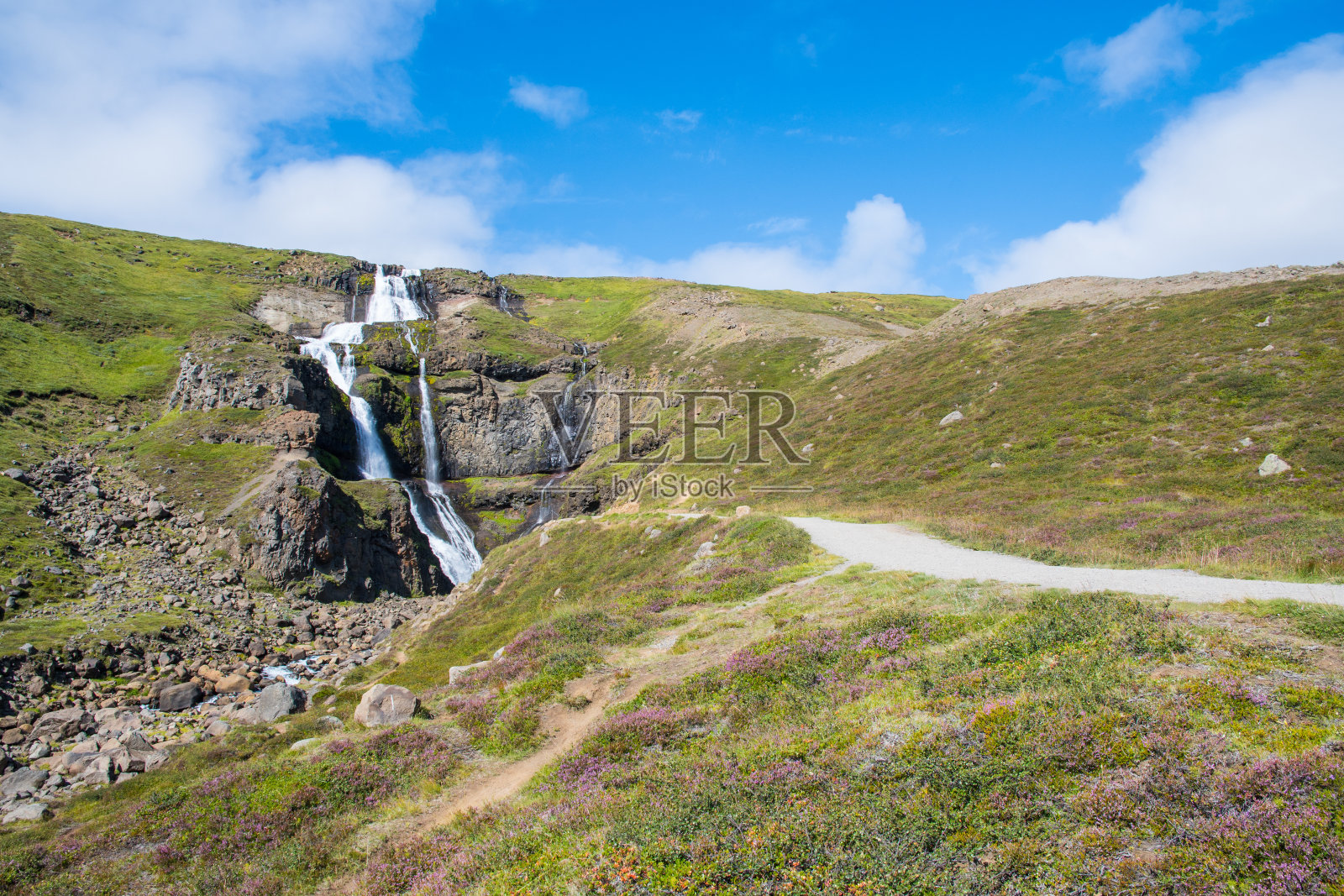 冰岛东北部Jokuldalur的Rjukandafoss瀑布照片摄影图片