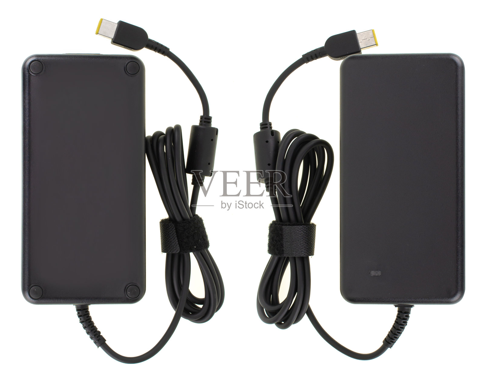 笔记本电源适配器，隔离在白色背景照片摄影图片