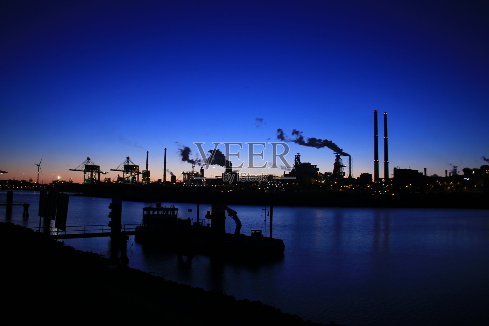 一个工业日落照片摄影图片