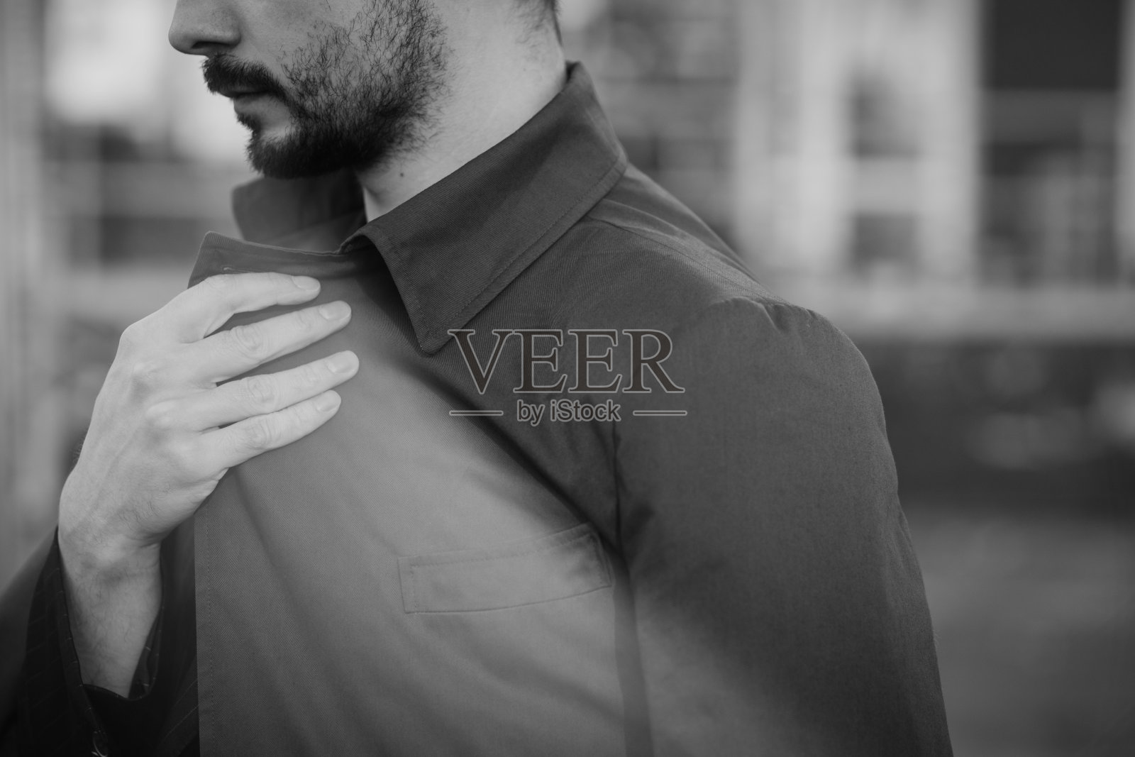 大衣男模照片摄影图片