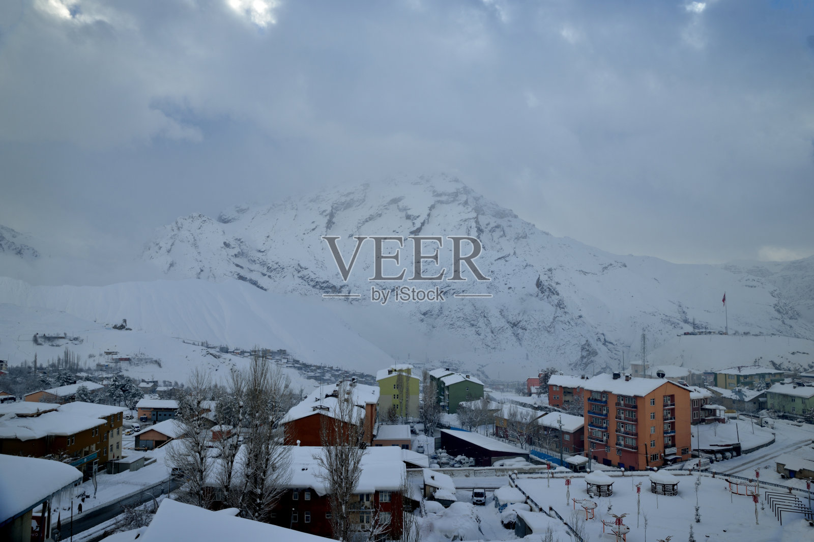 从simbir山上看照片摄影图片