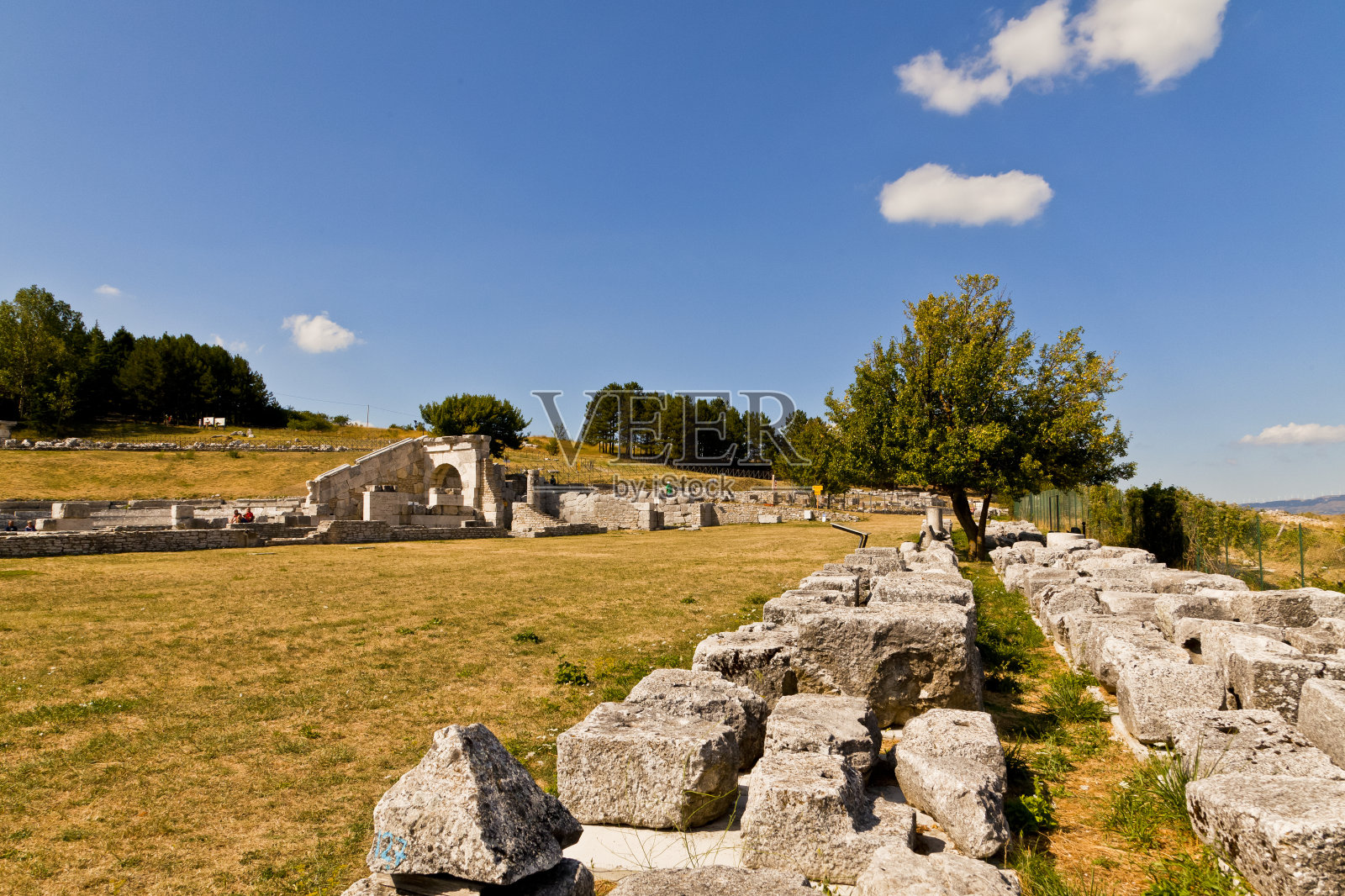 Pietrabbondante、历史位置。萨姆奈特圣地的考古发掘。莫利塞意大利照片摄影图片