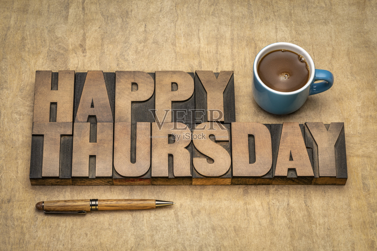 周四快乐，木版，咖啡照片摄影图片