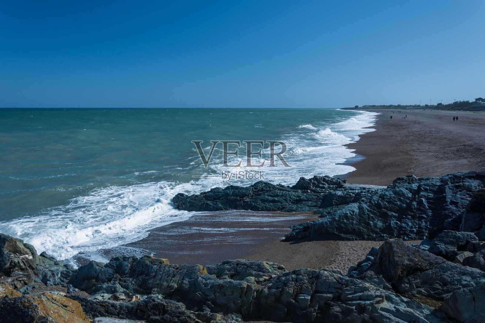 爱尔兰威克洛郡的格雷斯通海滩。照片摄影图片