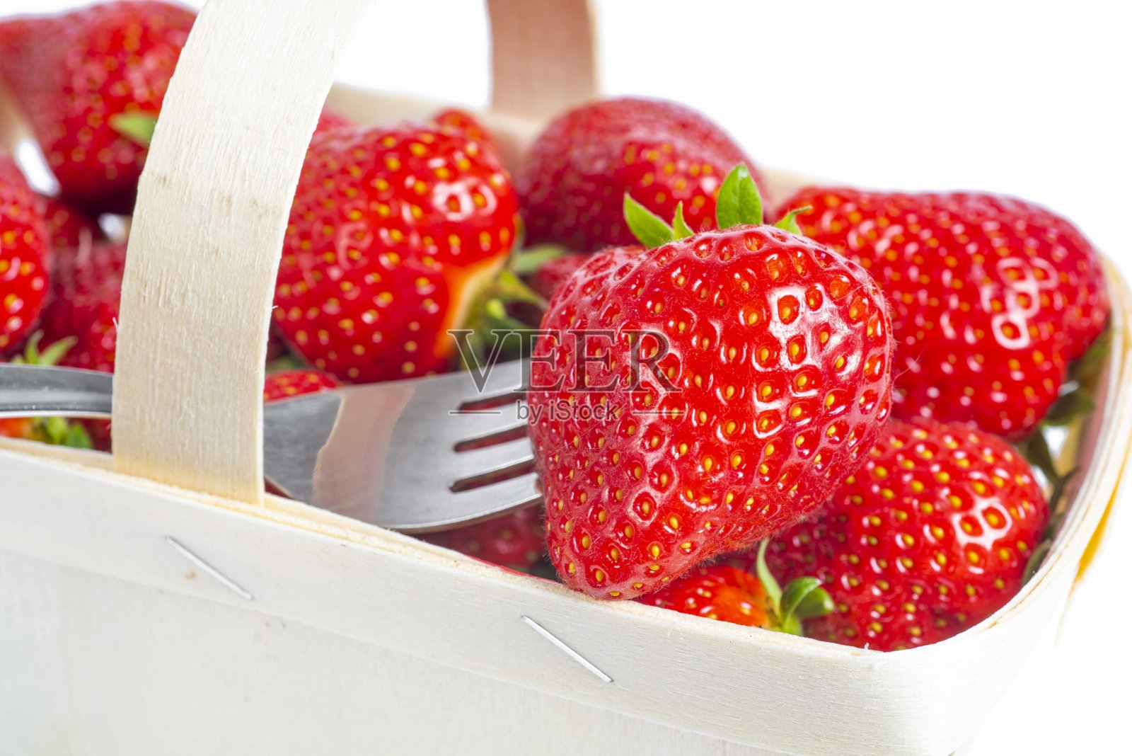 托盘的草莓照片摄影图片