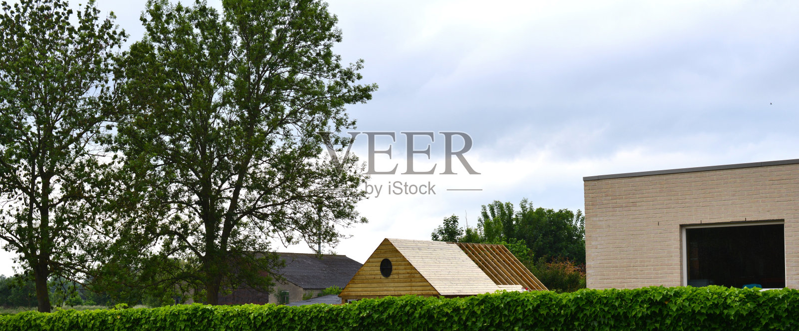 可拆卸的木制花园小屋照片摄影图片