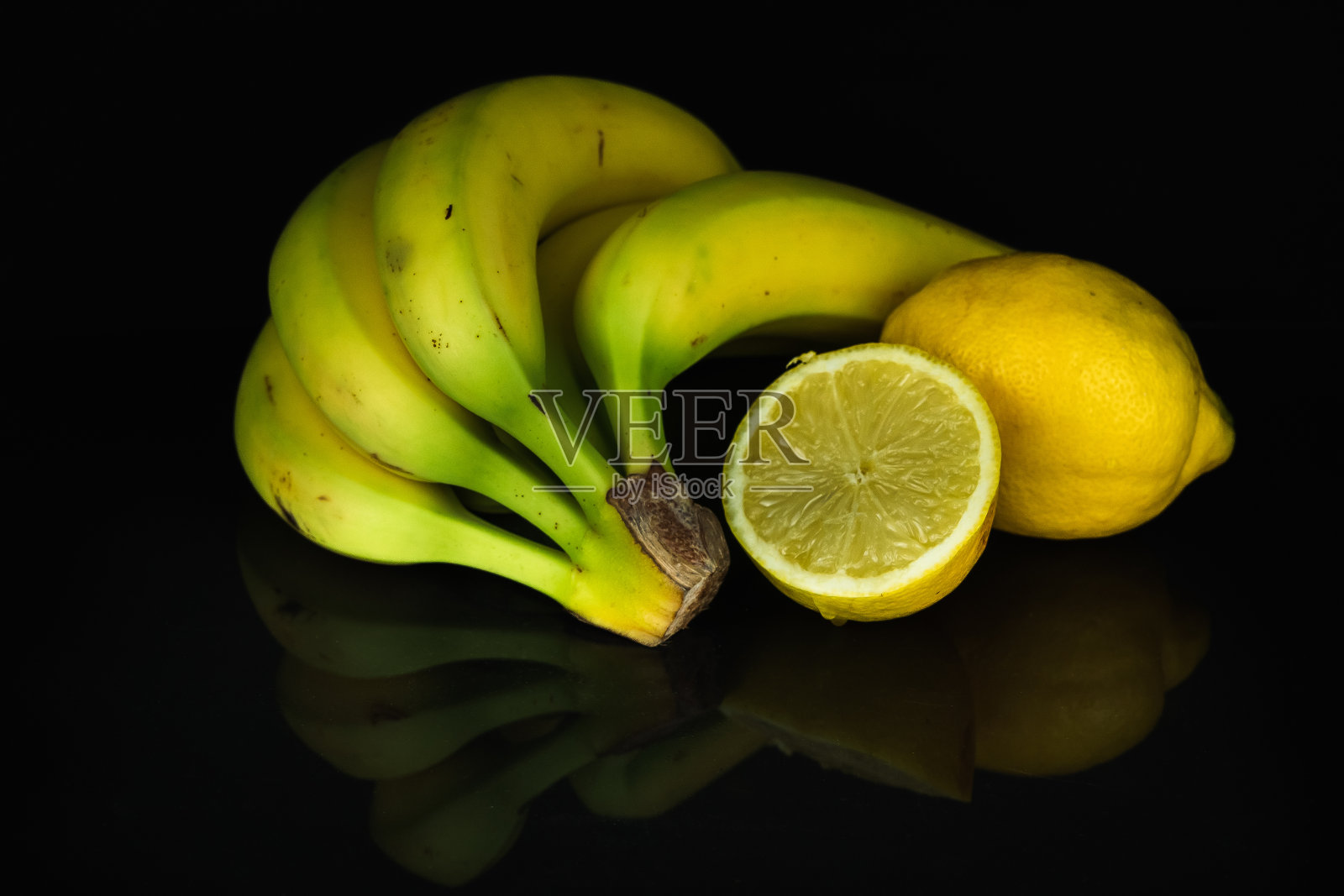 香蕉和柠檬照片摄影图片