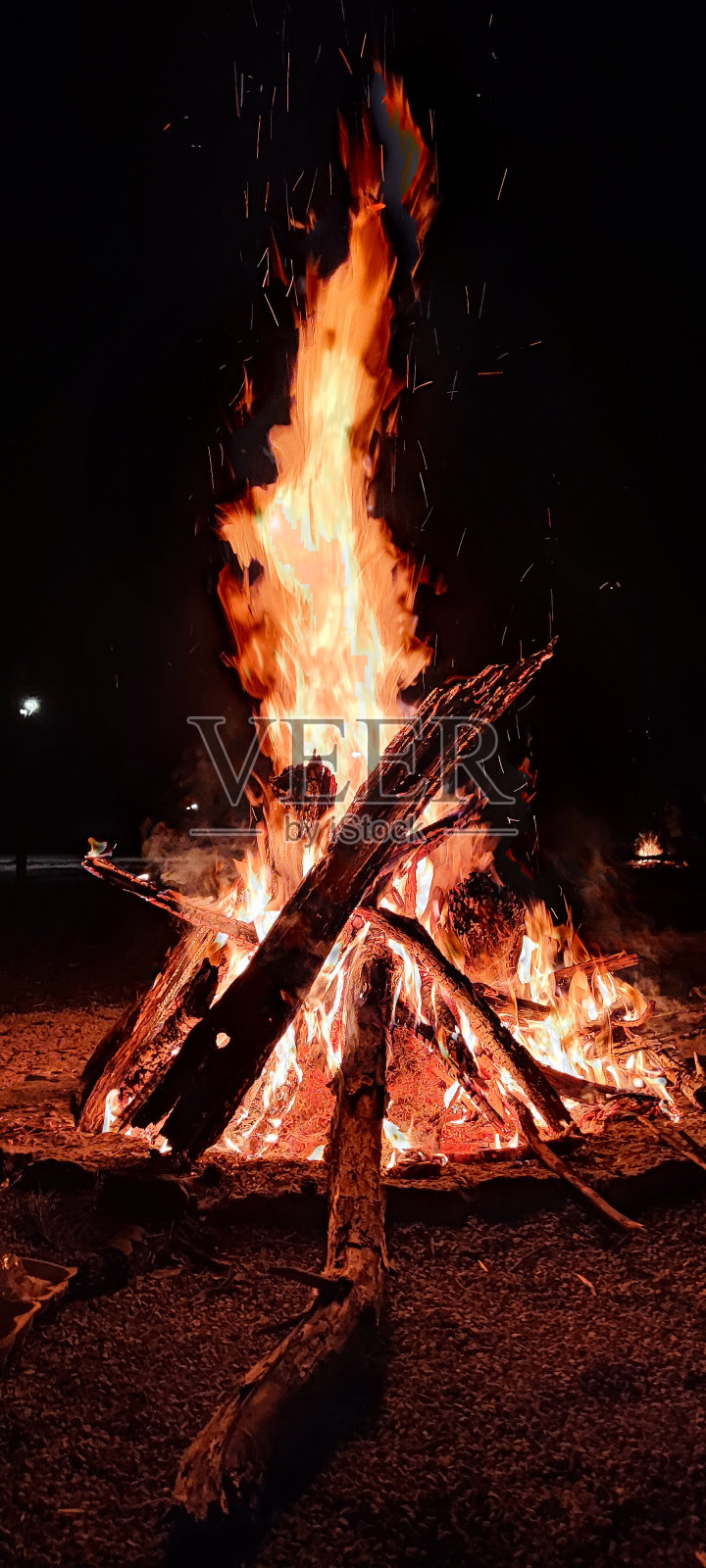 半夜失火了照片摄影图片